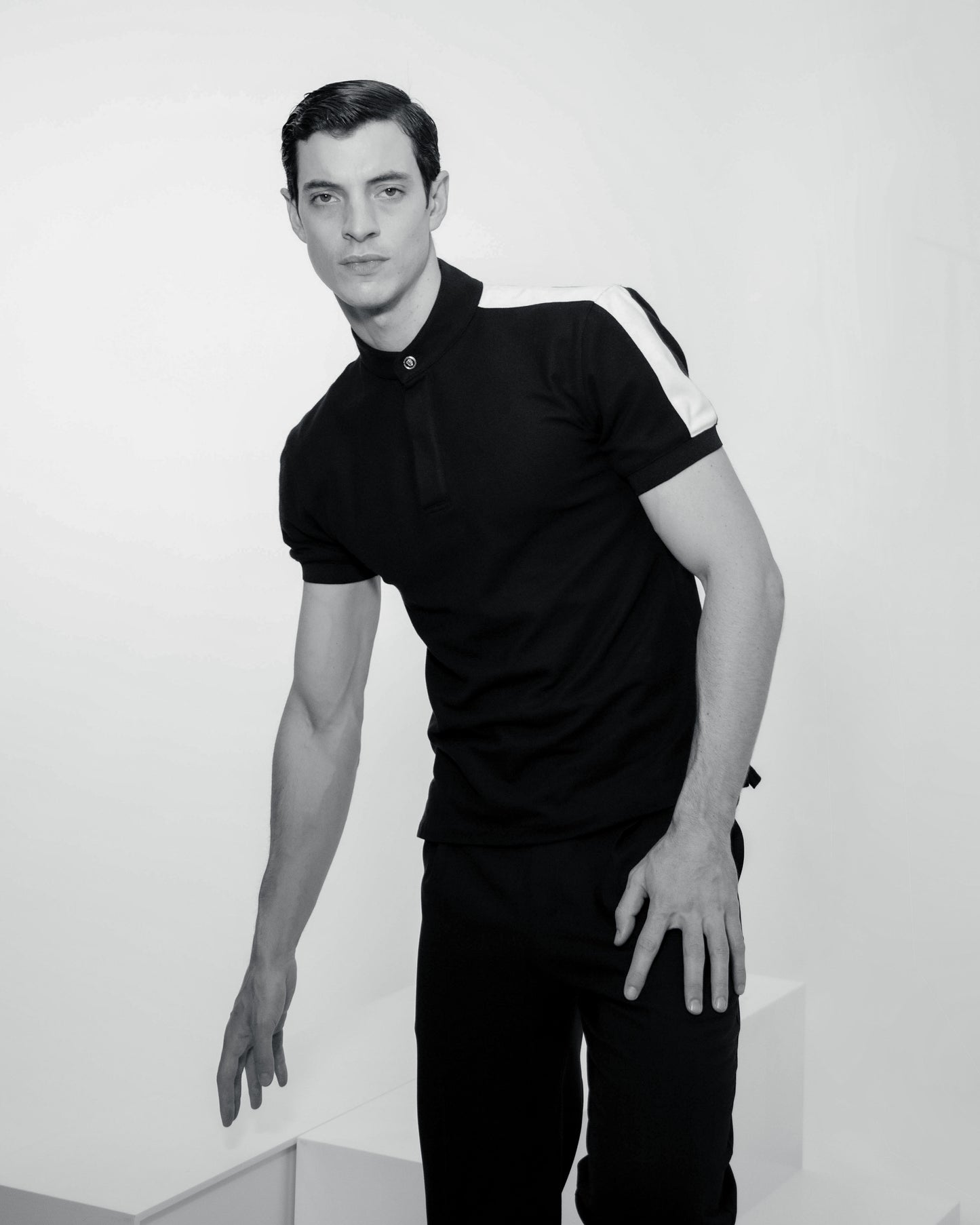 Polo Janssen Negro Con Blanco
