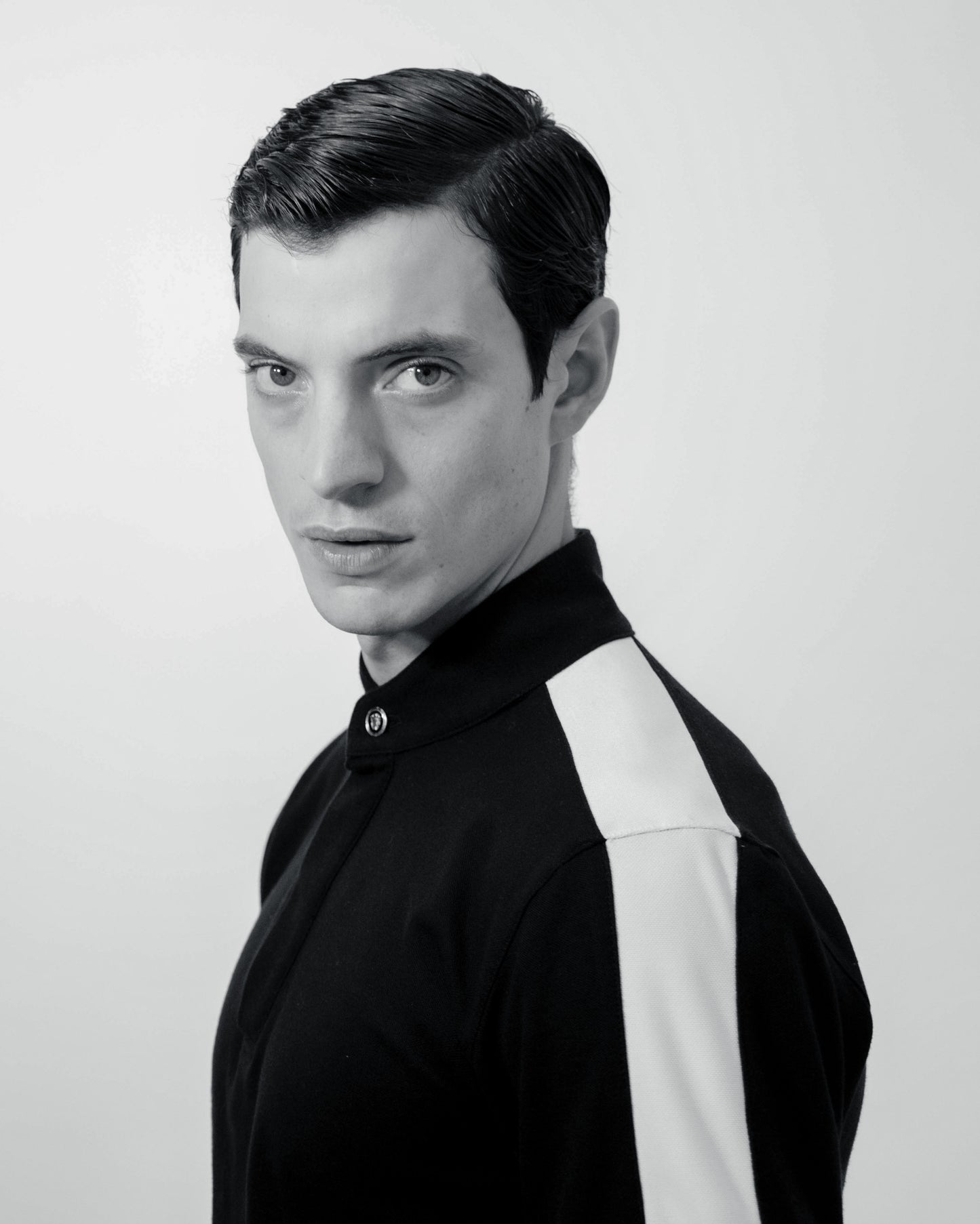 Polo Janssen Negro Con Blanco